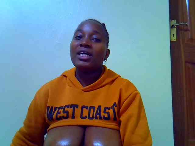 Molly-22 webcam