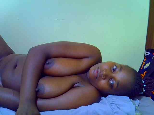Molly-22 webcam
