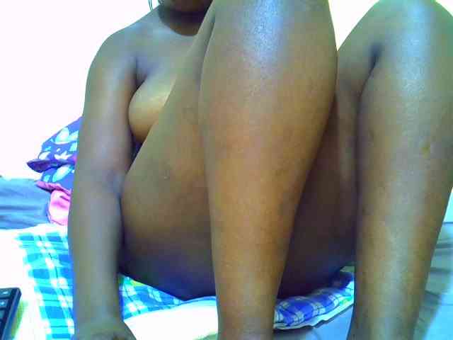 Molly-22 webcam
