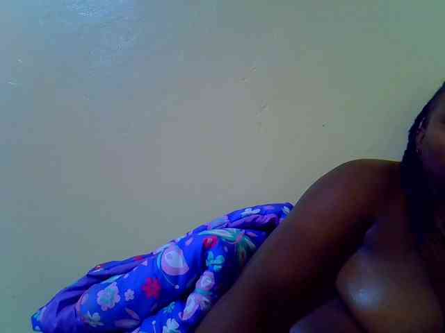 Molly-22 webcam