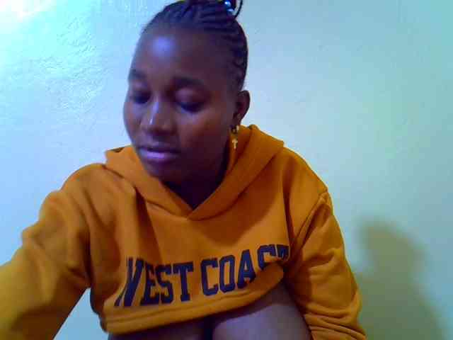 Molly-22 webcam