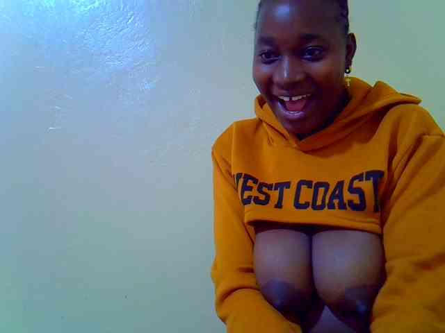 Molly-22 webcam