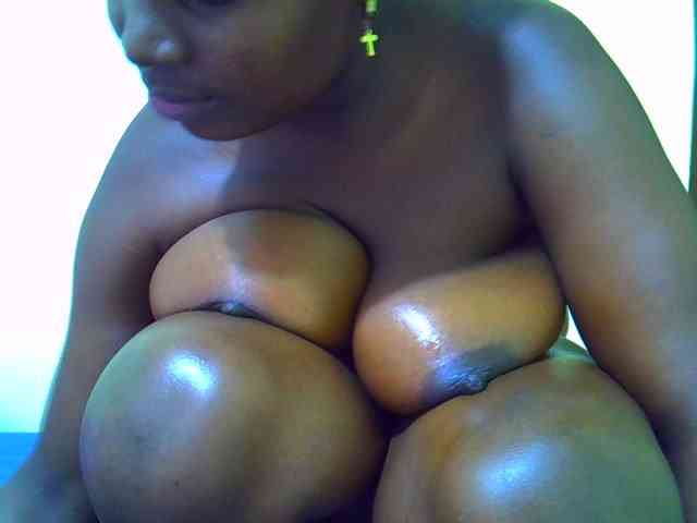 Molly-22 webcam
