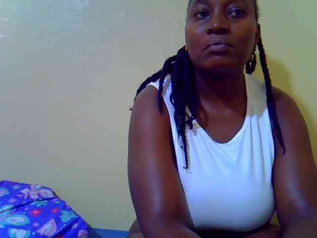 Molly-22 webcam