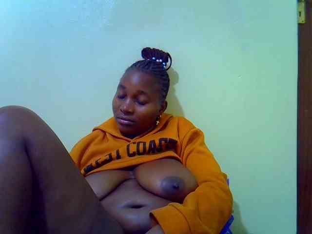 Molly-22 webcam