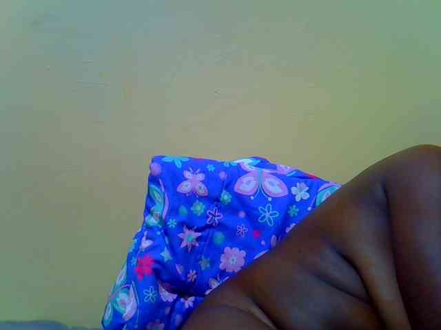 Molly-22 webcam