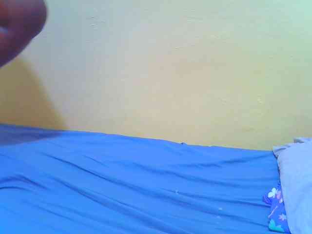 Molly-22 webcam