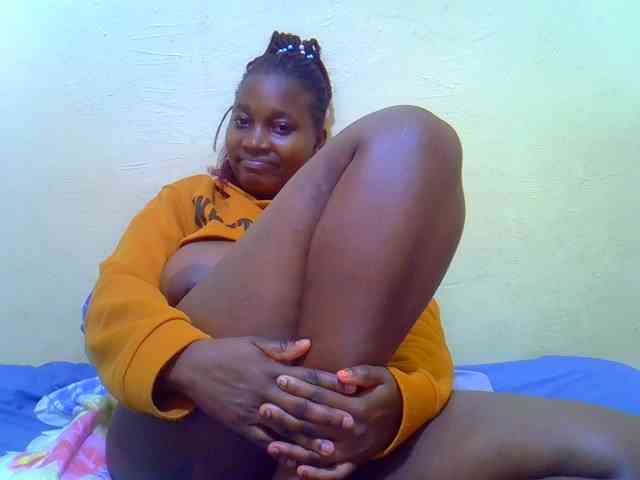 Molly-22 webcam