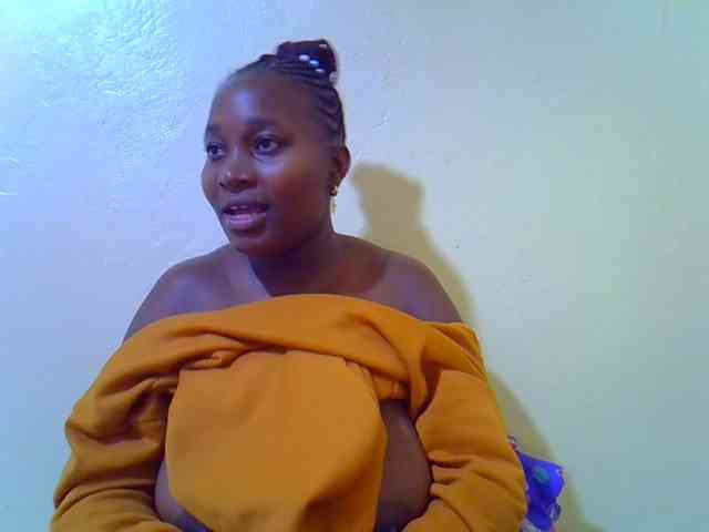Molly-22 webcam