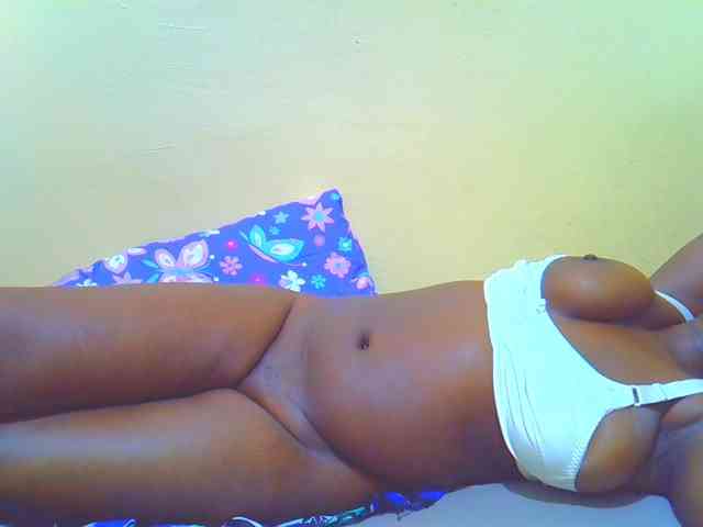 Molly-22 webcam