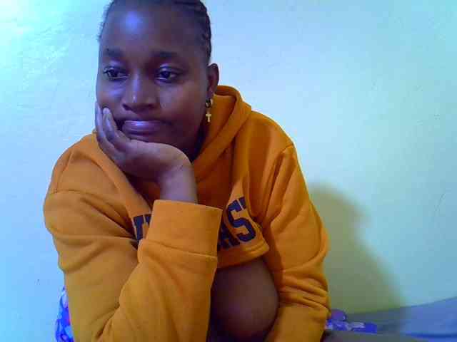 Molly-22 webcam