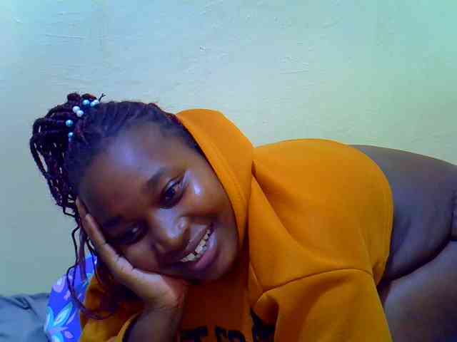 Molly-22 webcam