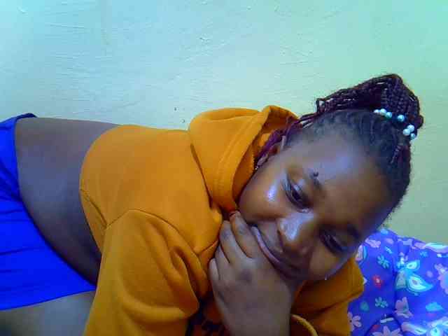 Molly-22 webcam