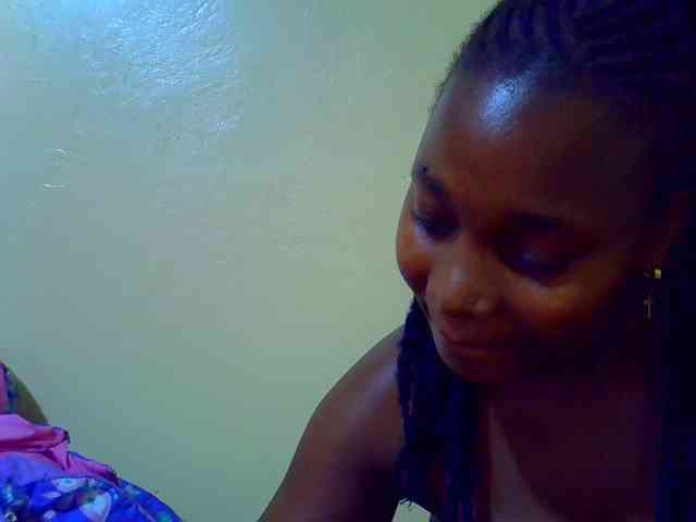 Molly-22 webcam