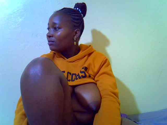 Molly-22 webcam