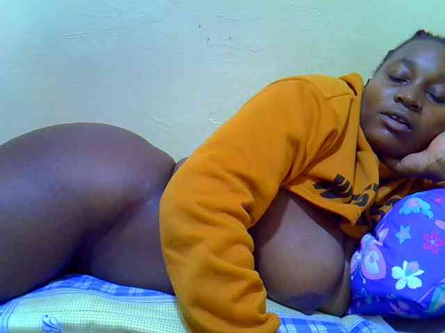 Molly-22 webcam