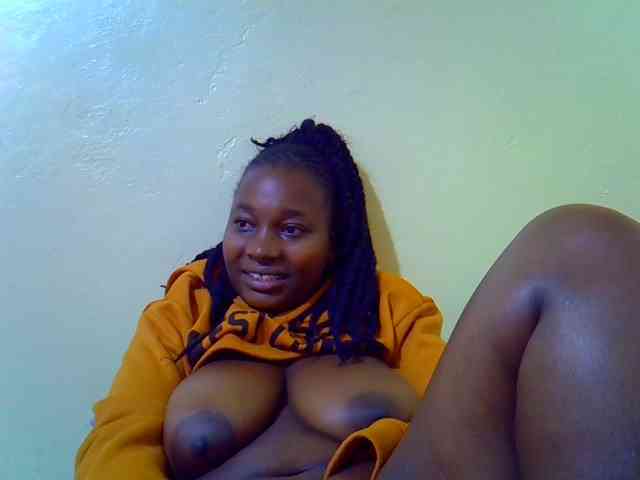 Molly-22 webcam