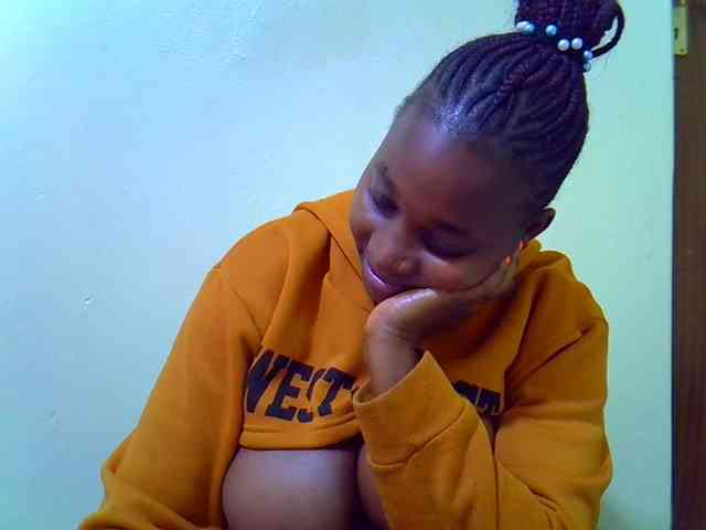 Molly-22 webcam
