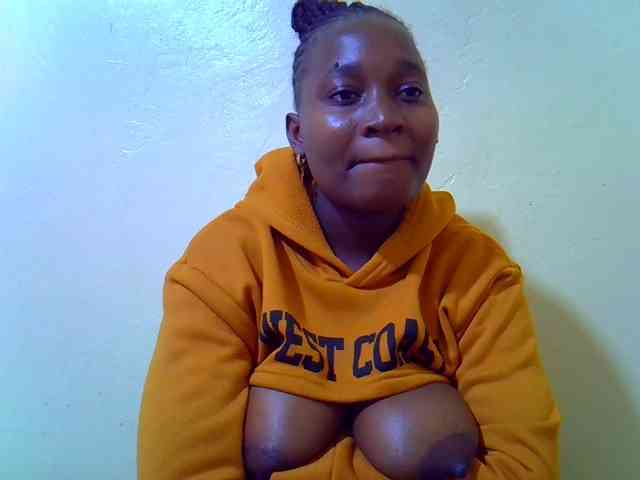 Molly-22 webcam