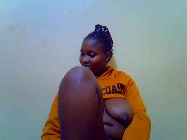 Molly-22 webcam