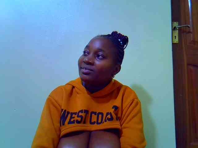 Molly-22 webcam