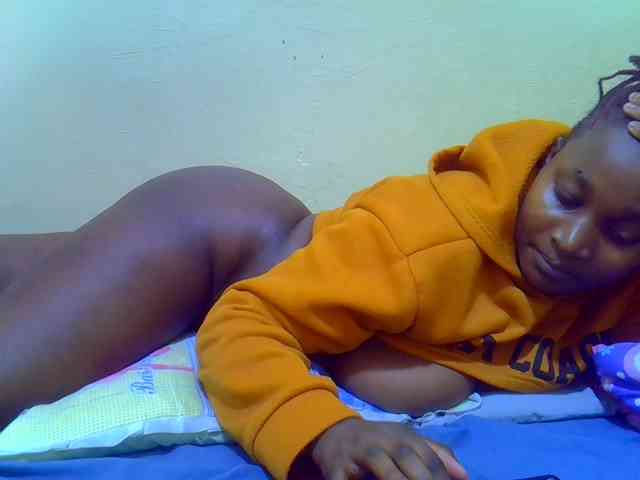 Molly-22 webcam