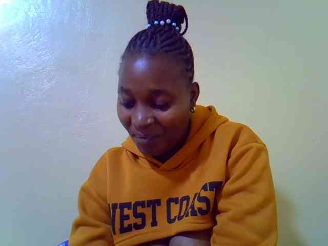 Molly-22 webcam