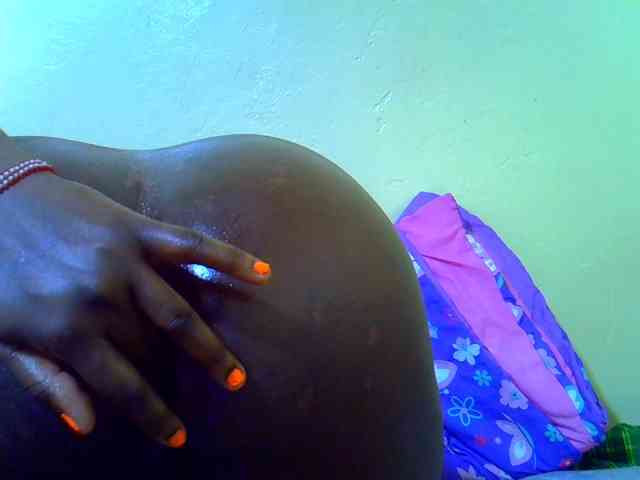 Molly-22 webcam