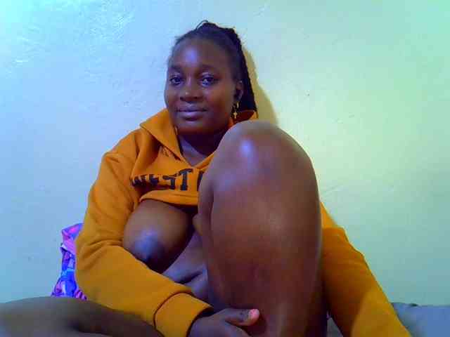 Molly-22 webcam