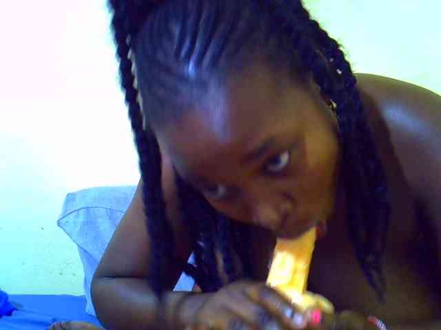 Molly-22 webcam