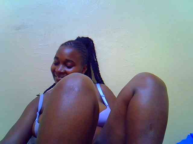 Molly-22 webcam