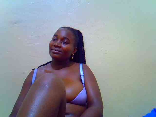 Molly-22 webcam