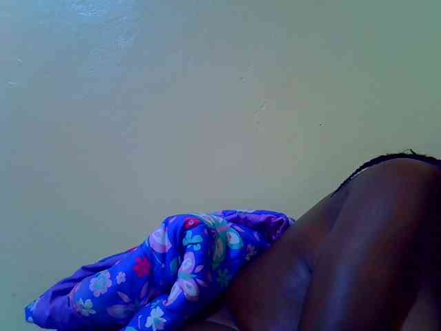 Molly-22 webcam