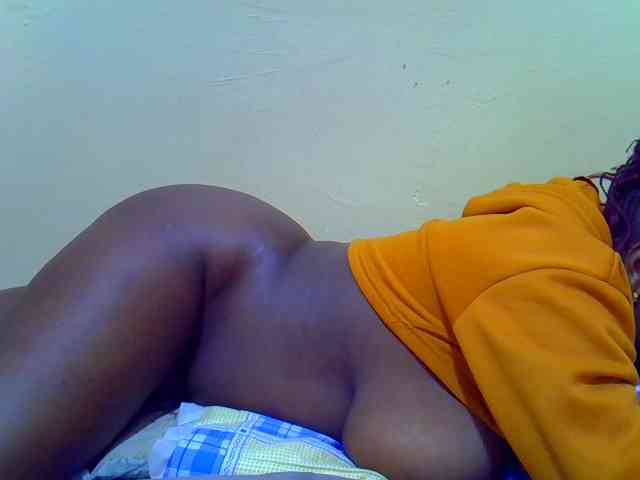 Molly-22 webcam