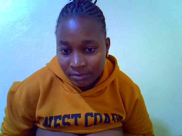 Molly-22 webcam