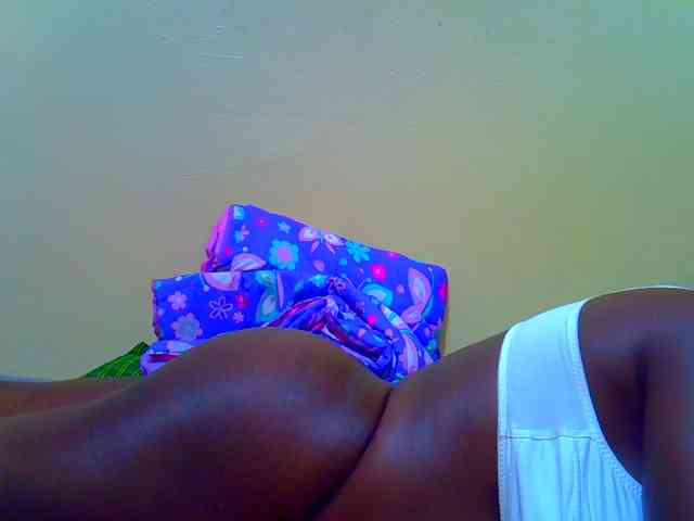 Molly-22 webcam
