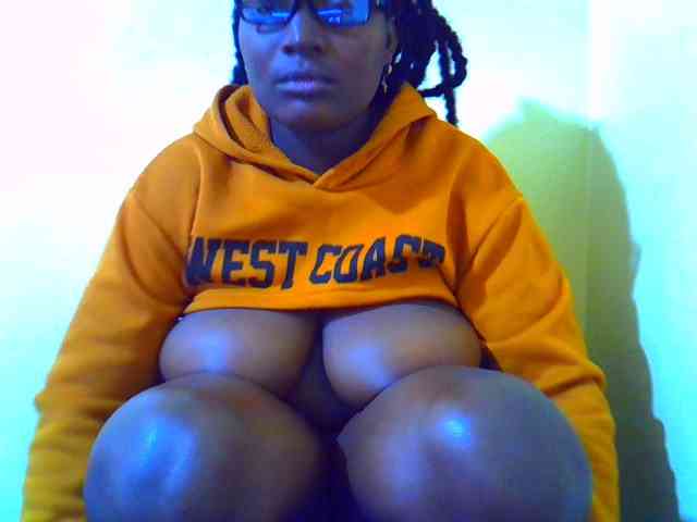 Molly-22 webcam