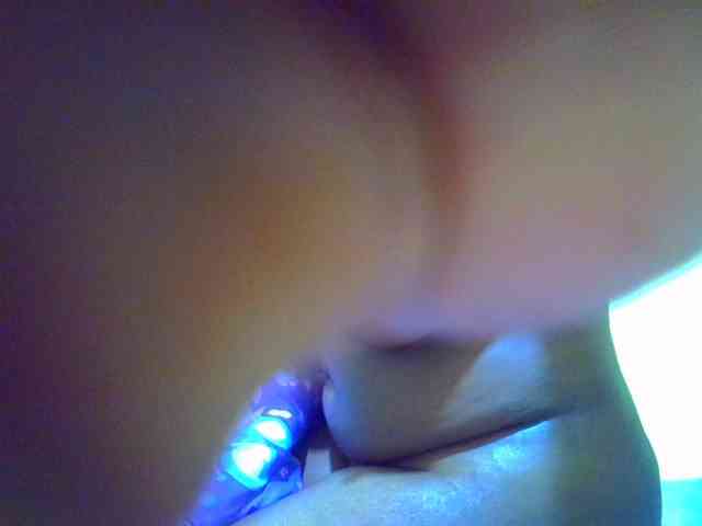 Molly-22 webcam