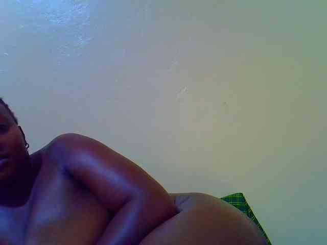 Molly-22 webcam