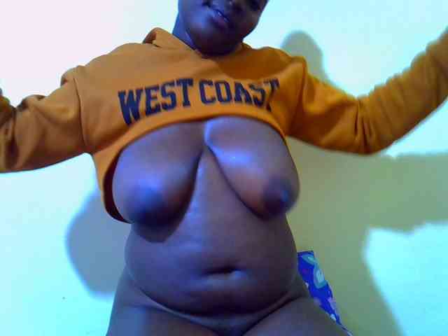 Molly-22 webcam