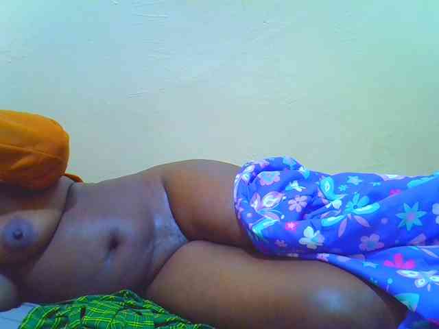 Molly-22 webcam