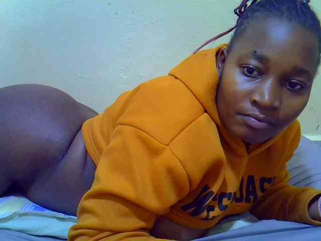 Molly-22 webcam