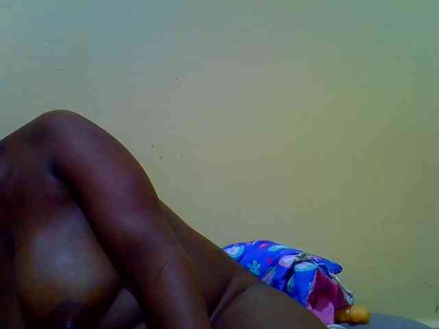 Molly-22 webcam