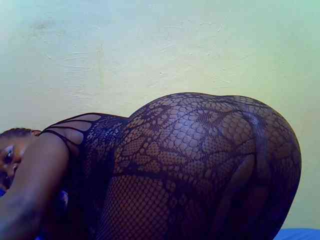 Molly-22 webcam