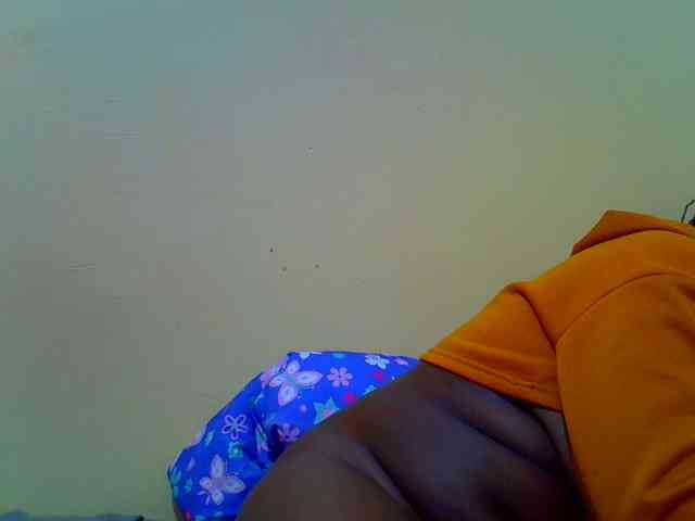 Molly-22 webcam