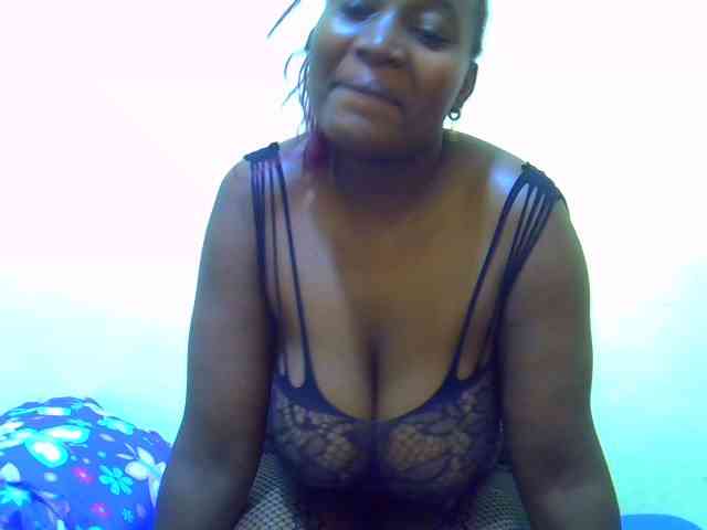 Molly-22 webcam