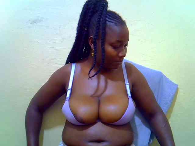 Molly-22 webcam