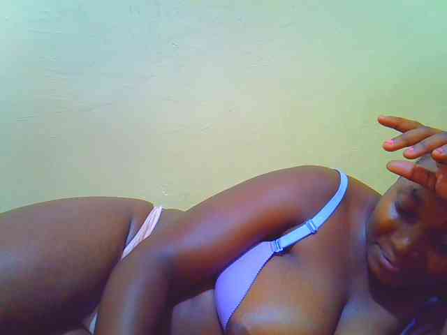 Molly-22 webcam