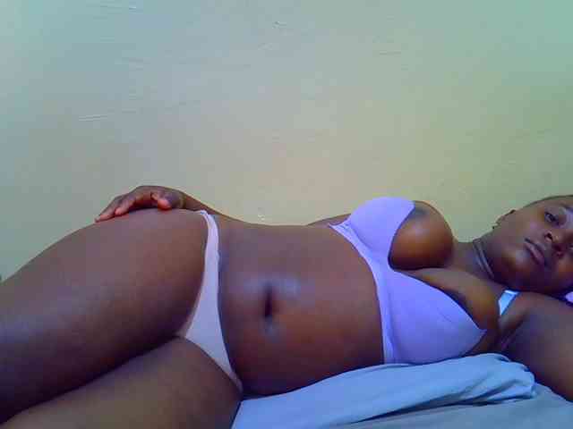 Molly-22 webcam