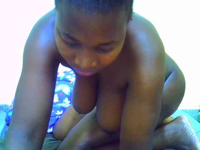 Molly-22 webcam